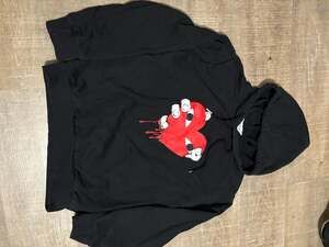 C.d.G.PLAY Black Broken Heart Graphic Hoodie